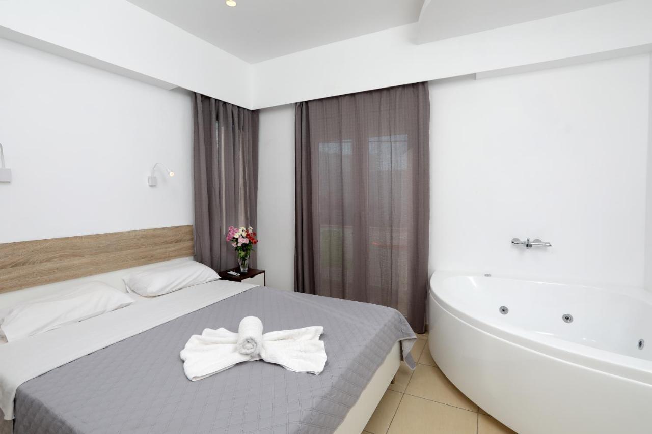 Pension Verykokkos Naxos City Exterior foto